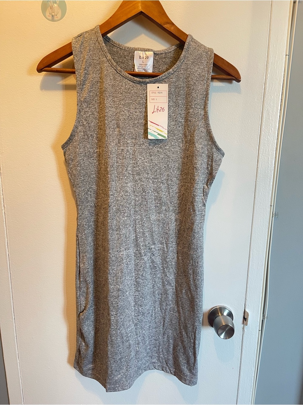 Nwt Women's Sleeveless Short Gray Knit Dress. Size L